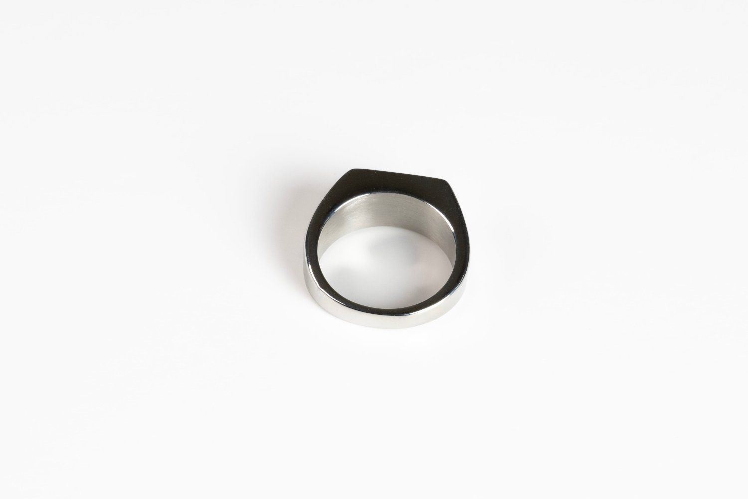 silver slated ring back angle